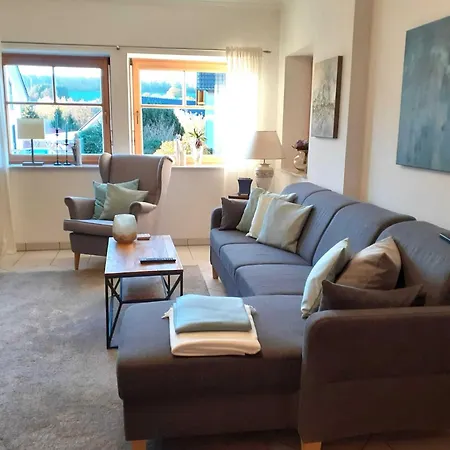 Vulkaneifel Garden Retreat, Cleaning Included Apartment