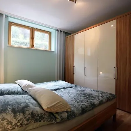 Vulkaneifel Garden Retreat, Cleaning Included Apartment *