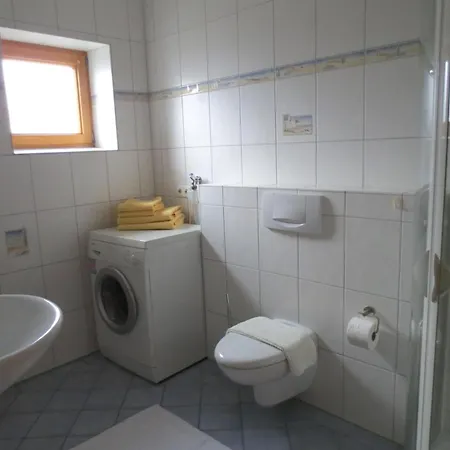 Vulkaneifel Garden Retreat, Cleaning Included Apartment *