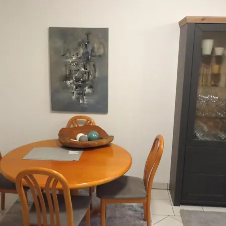 Vulkaneifel Garden Retreat, Cleaning Included Apartment Daun