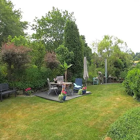 Vulkaneifel Garden Retreat, Cleaning Included *