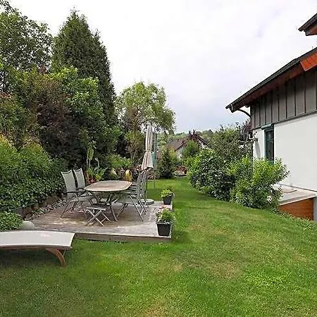 Vulkaneifel Garden Retreat, Cleaning Included * דאון