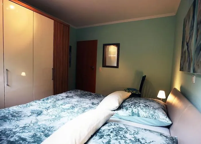 Vulkaneifel Garden Retreat, Cleaning Included Apartment *