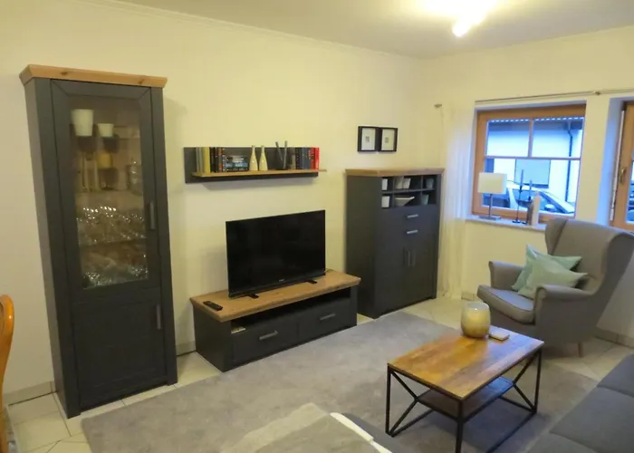 Vulkaneifel Garden Retreat, Cleaning Included Apartment